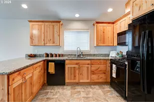 482 SE Isenberg St, Dallas, OR 97338 - Photo 23