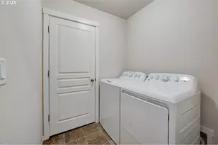 482 SE Isenberg St, Dallas, OR 97338 - Photo 37