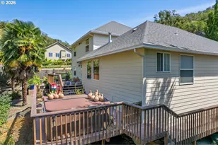2984 NW Daysha Dr, Roseburg, OR 97471 - Photo 13
