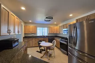 2984 NW Daysha Dr, Roseburg, OR 97471 - Photo 17