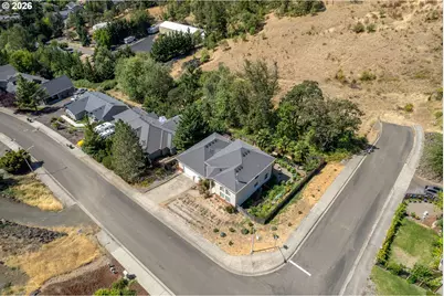 2984 NW Daysha Dr, Roseburg, OR 97471 - Photo 5