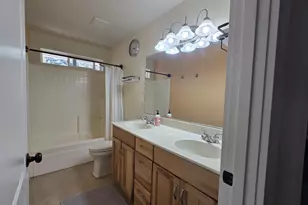 2984 NW Daysha Dr, Roseburg, OR 97471 - Photo 37