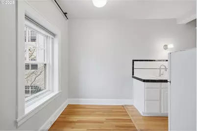 2015 NW Flanders St #214, Portland, OR 97209 - Photo 25