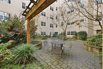 2015 NW Flanders St #214, Portland, OR 97209 - Photo 9