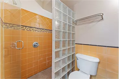 15820 NE Beech St, Portland, OR 97230 - Photo 7