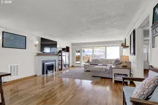 1355 Juniper St, Junction City, OR 97448 - Photo 7