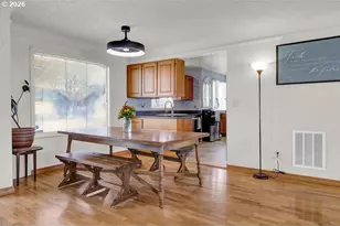 1355 Juniper St, Junction City, OR 97448 - Photo 9