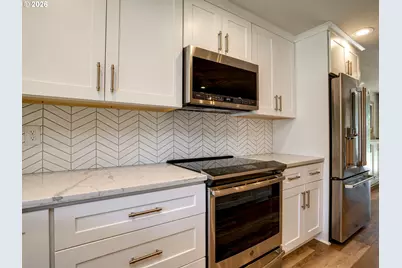 4667 NW Tumalo Ct, Portland, OR 97229 - Photo 7