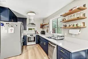 8625 SW 10th Ave, Portland, OR 97219 - Photo 13