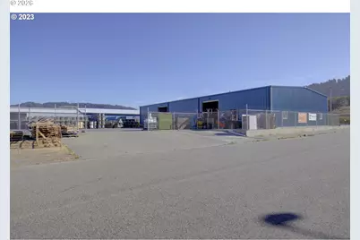94135 Moore St, Gold Beach, OR 97444 - Photo 3