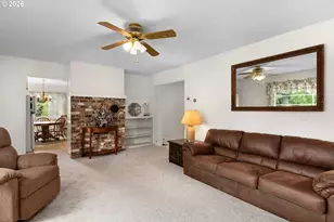 3301 Colonial Rd, Roseburg, OR 97471 - Photo 11