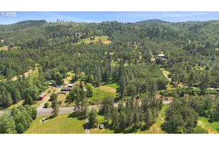 3301 Colonial Rd, Roseburg, OR 97471 - Photo 43