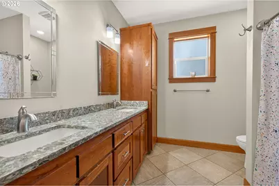 5670 SE Riverside Dr, McMinnville, OR 97128 - Photo 23