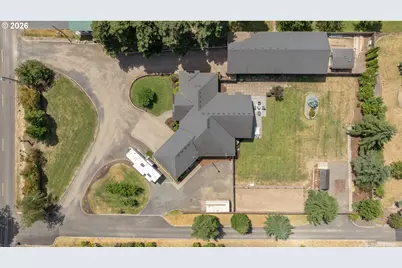5670 SE Riverside Dr, McMinnville, OR 97128 - Photo 47