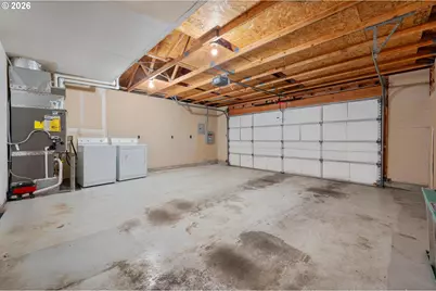 13834 SE Center St, Portland, OR 97236 - Photo 21