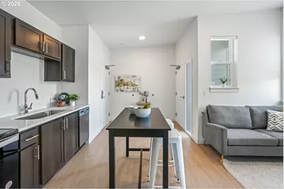 5042 NE Fremont St, Portland, OR 97213 - Photo 9