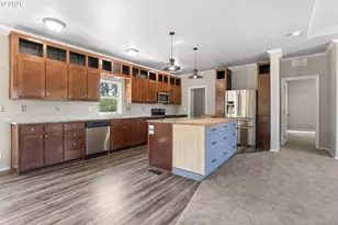 41010 NW Pacific Ave, Banks, OR 97106 - Photo 7