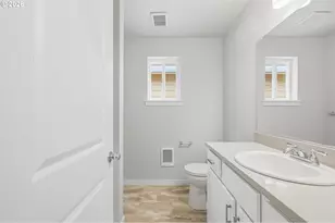 1224 SE 151st Ave, Portland, OR 97233 - Photo 17