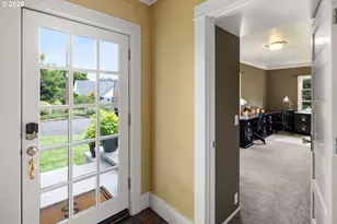 1060 W 17th Ave, Eugene, OR 97402 - Photo 5