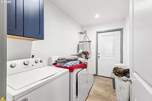 2579 Pony Creek Rd, North Bend, OR 97459 - Photo 21