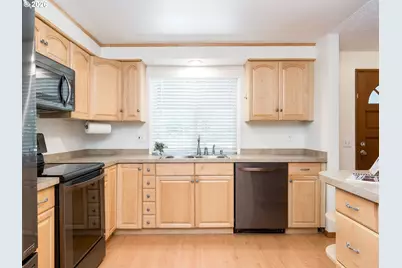 12555 SW Tiger Lilly Ln, Beaverton, OR 97008 - Photo 9