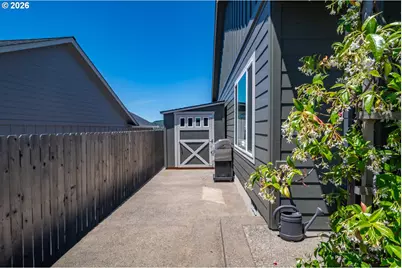 836 Durham Ave, Sutherlin, OR 97479 - Photo 47