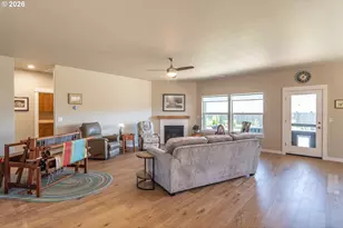 836 Durham Ave, Sutherlin, OR 97479 - Photo 15