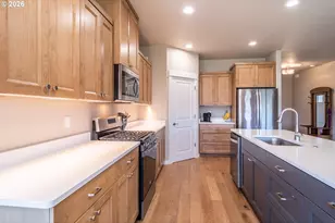 836 Durham Ave, Sutherlin, OR 97479 - Photo 25