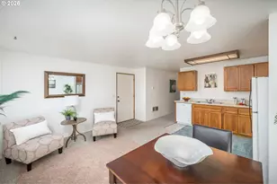 147 SW Wake Robin Ave, Corvallis, OR 97333 - Photo 7