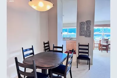 179 Laurel St #9, Florence, OR 97439 - Photo 5