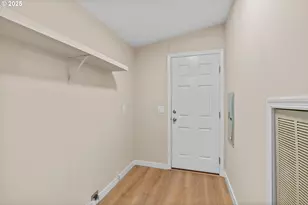 1202 N Park Ave, Eugene, OR 97404 - Photo 19