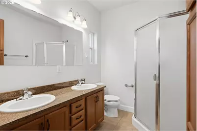 340 NE 7th St, Dufur, OR 97021 - Photo 17