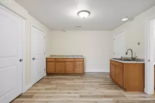 340 NE 7th St, Dufur, OR 97021 - Photo 25