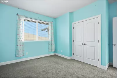 340 NE 7th St, Dufur, OR 97021 - Photo 13