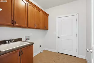 340 NE 7th St, Dufur, OR 97021 - Photo 15