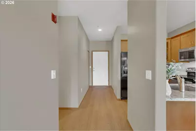 614 S Nevada St #A, Portland, OR 97219 - Photo 21
