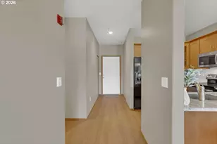 614 S Nevada St, Portland, OR 97219 - Photo 21