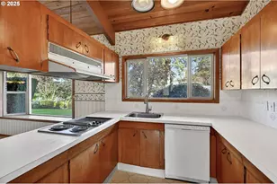 19619 SE Cottonwood St, Milwaukie, OR 97267 - Photo 7