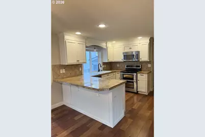 308 S 32nd Pl, Ridgefield, WA 98642 - Photo 3