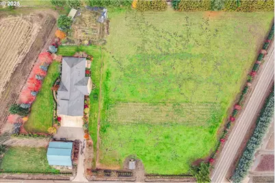 10667 Hovenden Ln, Woodburn, OR 97071 - Photo 9