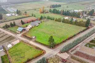 10667 Hovenden Ln, Woodburn, OR 97071 - Photo 7