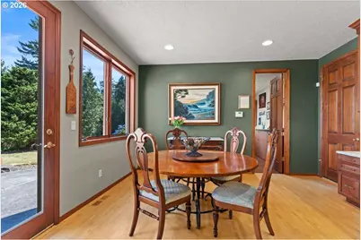 37123 NE Reed Rd, Corbett, OR 97019 - Photo 9