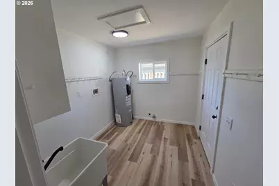 509 Garibaldi Ave, Garibaldi, OR 97118 - Photo 29