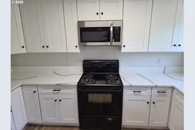 509 Garibaldi Ave, Garibaldi, OR 97118 - Photo 13