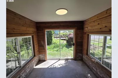 509 Garibaldi Ave, Garibaldi, OR 97118 - Photo 23