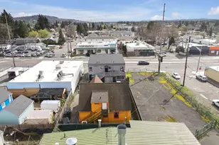 8325 8329 SE Division St, Portland, OR 97266 - Photo 3