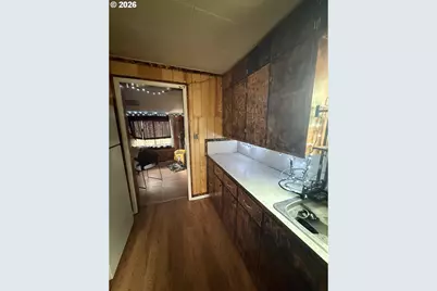 2460 SE Melrose Dr, Prineville, OR 97754 - Photo 5