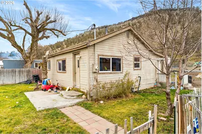 2460 SE Melrose Dr, Prineville, OR 97754 - Photo 1