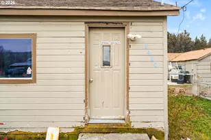 2460 S E Melrose Dr, Prineville, OR 97754 - Photo 17