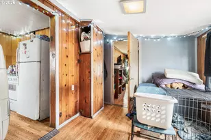 2460 S E Melrose Dr, Prineville, OR 97754 - Photo 11